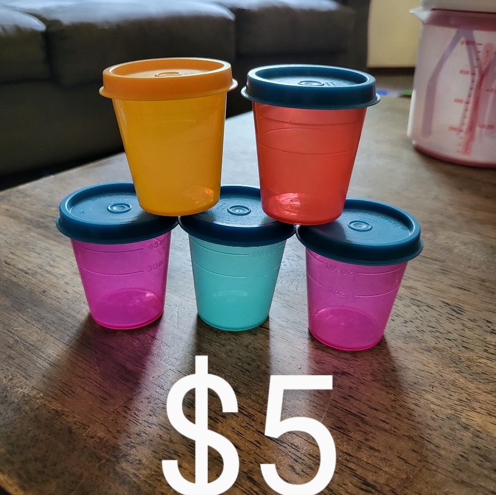 Tupperware - Picture 12 of 15